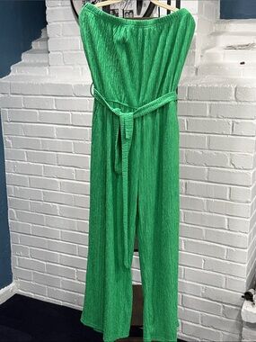 Strapless Green Wide-Leg Jumpsuit with Belt